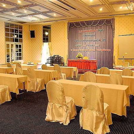 Rooks Holiday Hotel & Resort Mae Hong Son Extérieur photo